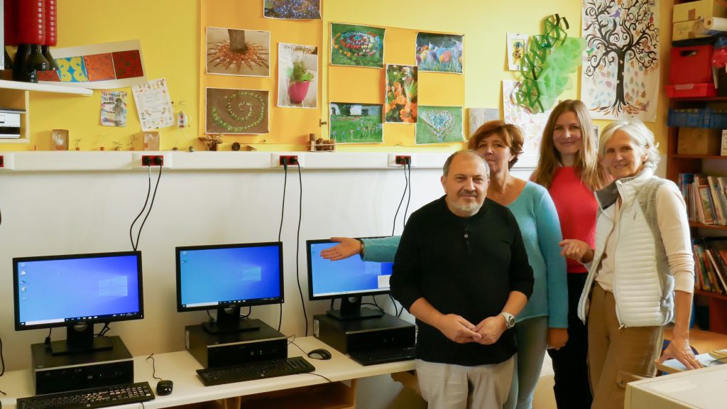 Don de 6 ordinateurs à l’école primaire Saint Escobille (Essonne)